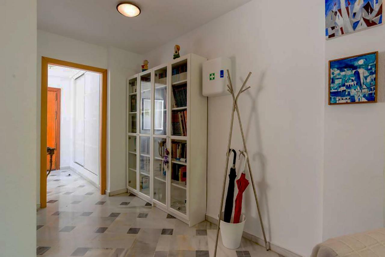 Apartamento Con Parking Gratuito Málaga Exterior foto